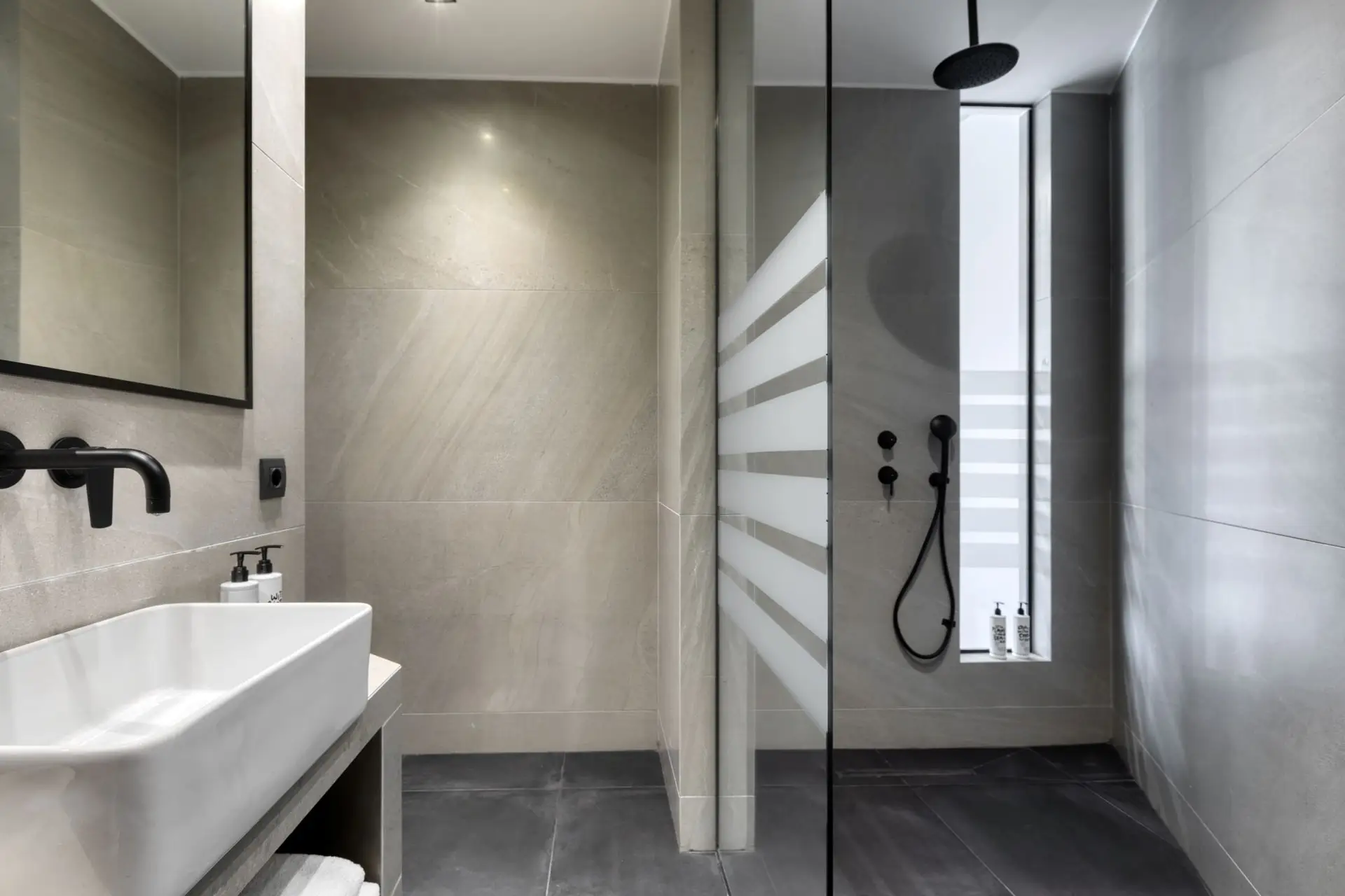 Koniama Acropolis Hotel – FIX